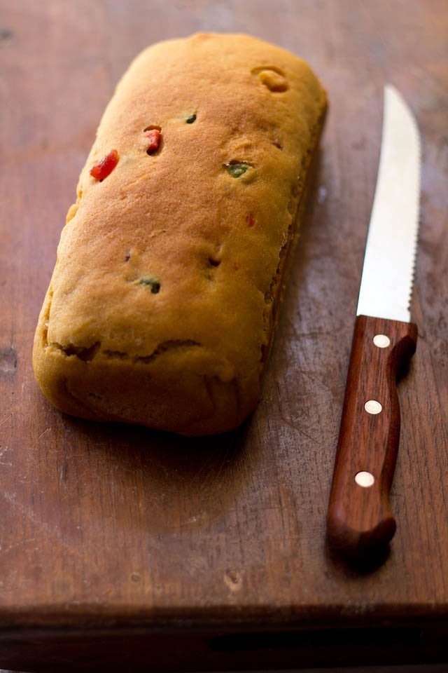 fruit bread loaf with a knife