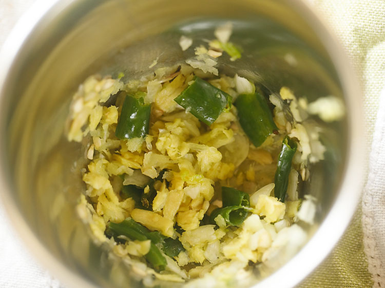 crushed ginger, garlic and green chillies