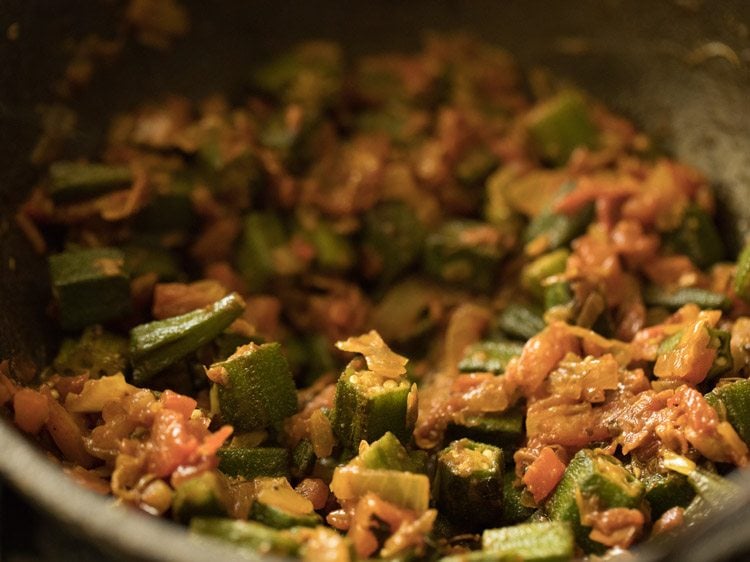 cooked bhindi masala. 