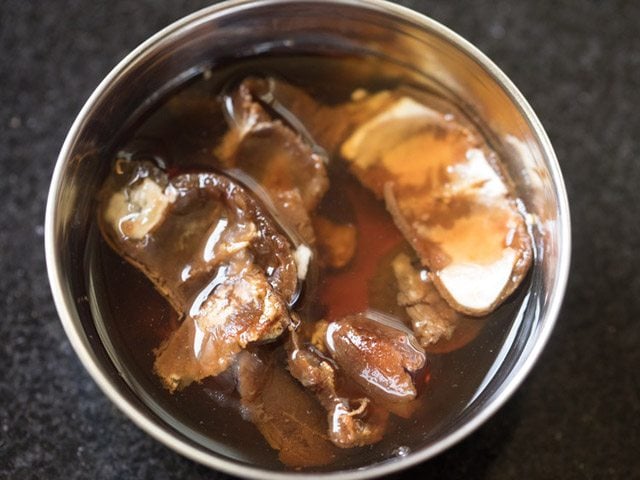 soaking tamarind for jaljeera 