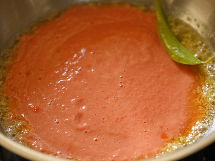 tomato puree added to make paneer butter masala gravy