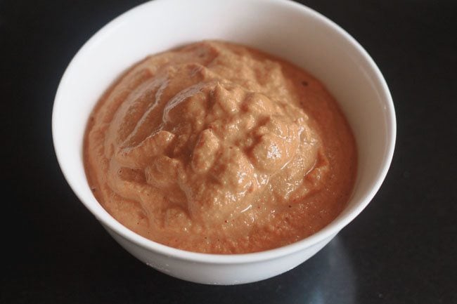 red chilli chutney in a heatproof bowl