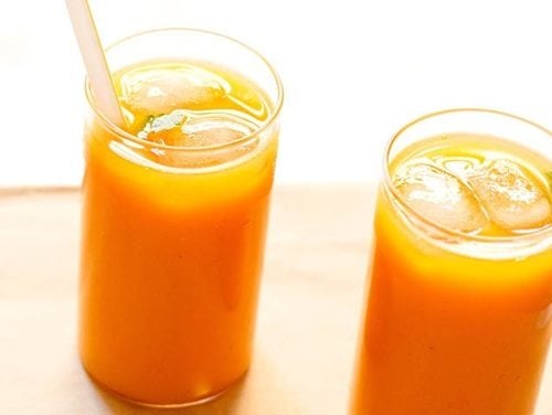 mango tea in two glasses
