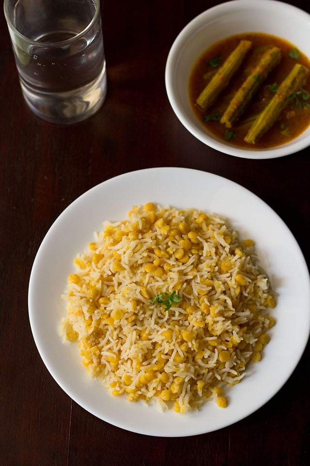 chana dal khichdi served with drumstick curry