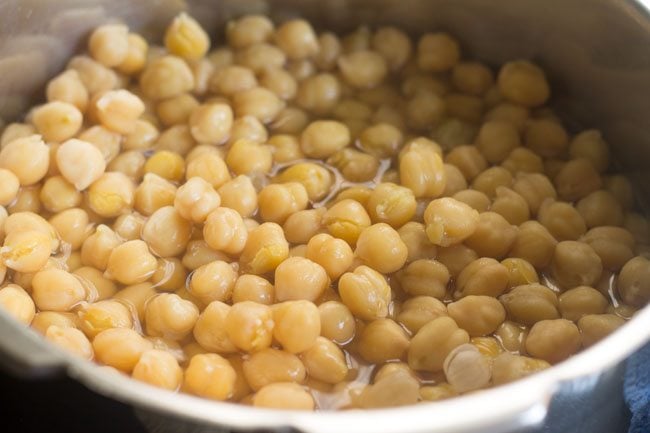 cooked chickpeas