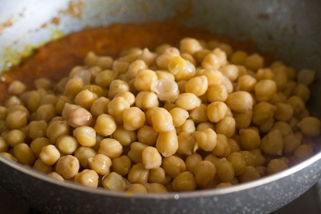 cooked chickpeas added