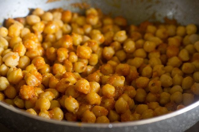 chickpeas mixed very well