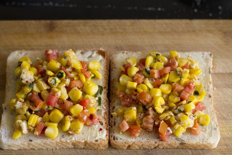 buttered bread with corn filling