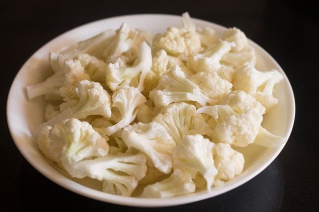 cauliflower florets in a plate