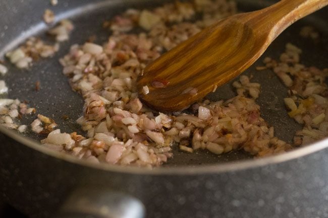 onion, garlic and ginger mixture in pan.