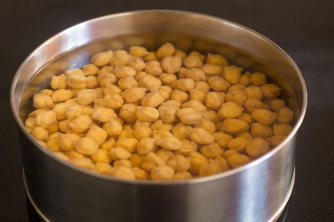 soaking chole overnight for methi chole