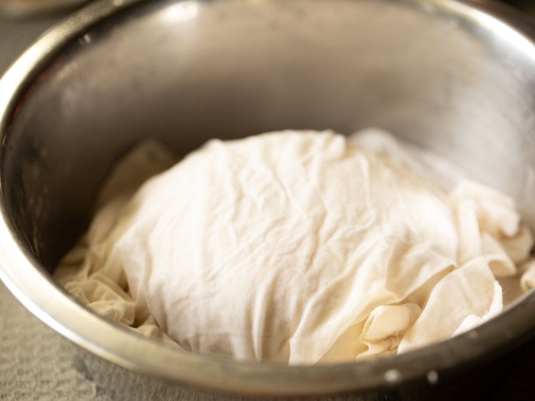 keep the naan dough covered with moist cloth