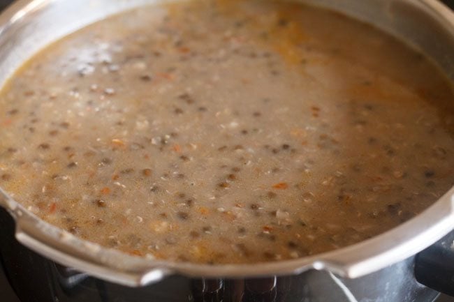 simmer till amritsari dal thickens