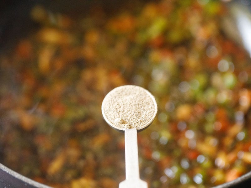 a adição de pimenta