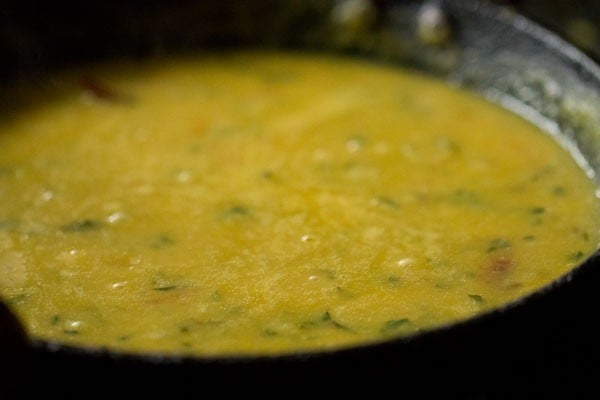 simmer methi dal for 7 to 8 minutes