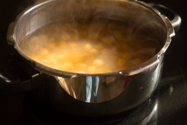 Pressure cooking the chickpeas