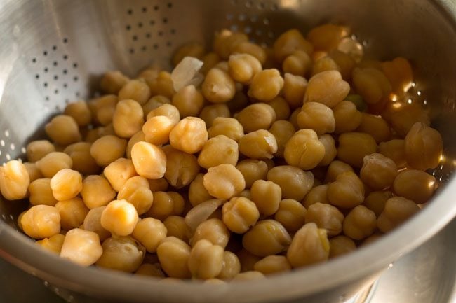 boiled chickpeas in a bowl