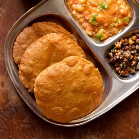 singhare ki puri recipe, singhare ki poori recipe