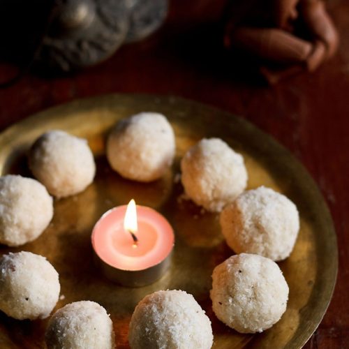 coconut ladoo recipe, delicious coconut ladoo with desiccated coconut