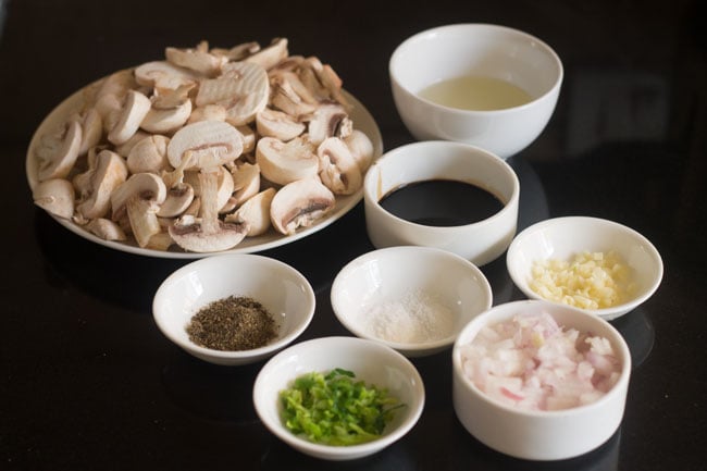 other ingredients for mushroom fried rice in bowls