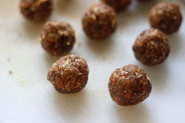 dry fruit ladoo shaped and formed to neat round energy balls