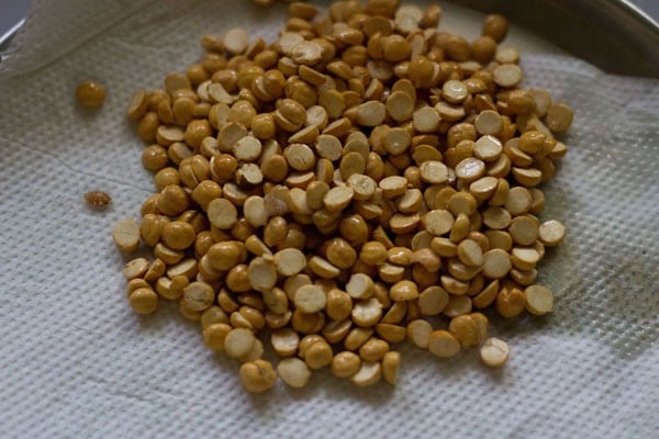 fried chana dal on paper towels