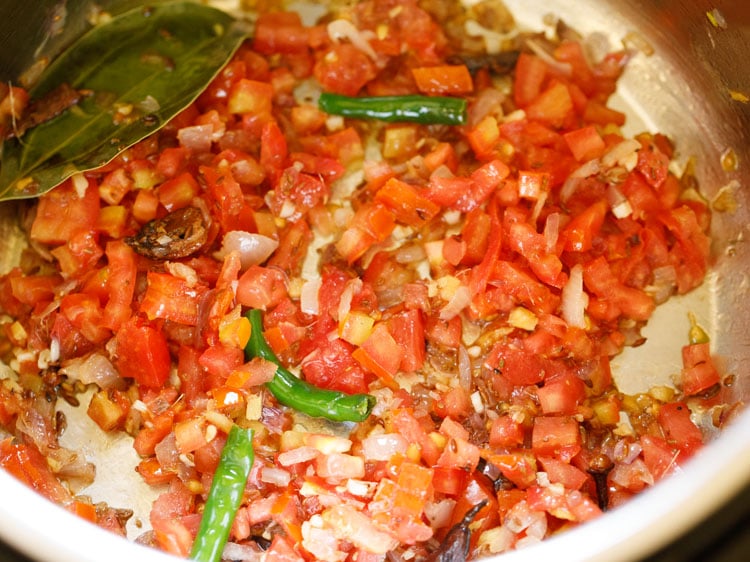 sauteing tomatoes in instant pot