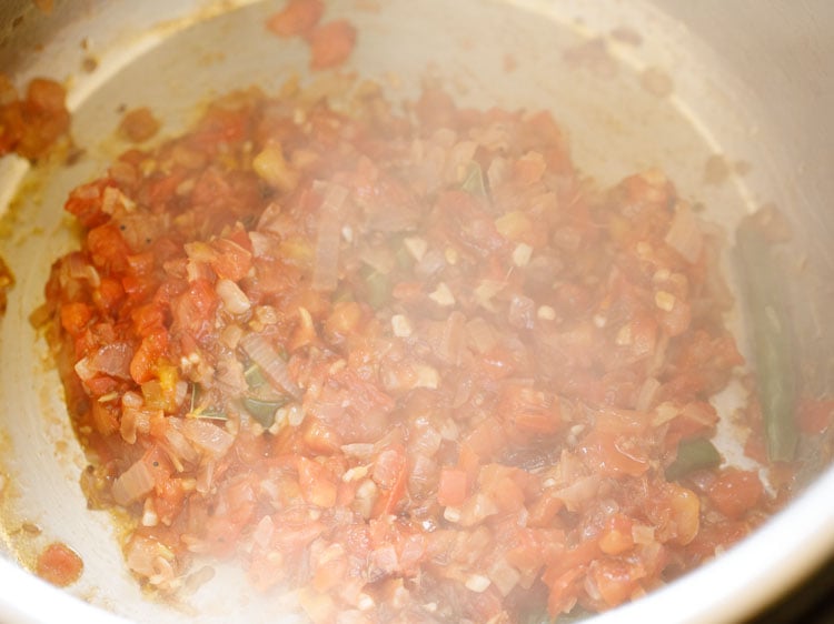 sauteing tomatoes in instant pot