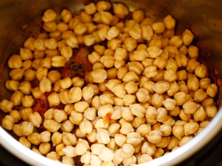 adding chickpeas to instant pot