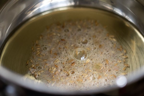 cumin tempering in oil