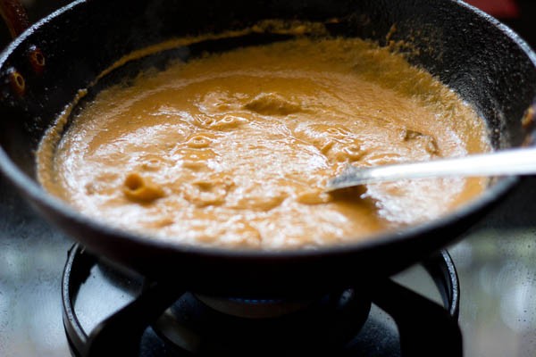 making baby corn masala recipe, making baby corn curry recipe