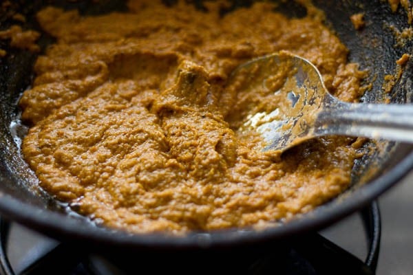 making baby corn masala recipe, making baby corn curry recipe