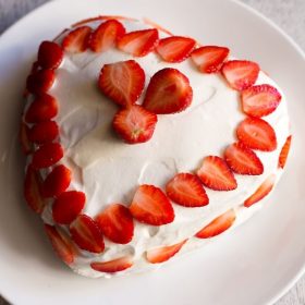 strawberry cream cake recipe