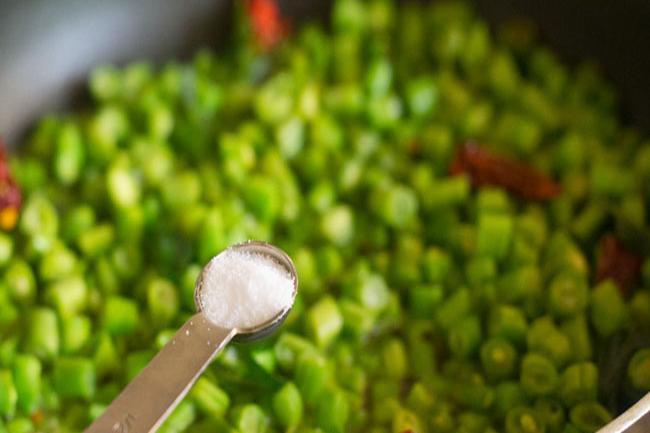 salt added to french beans