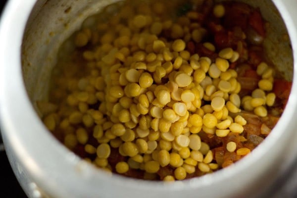 chana dal, salt in cooker