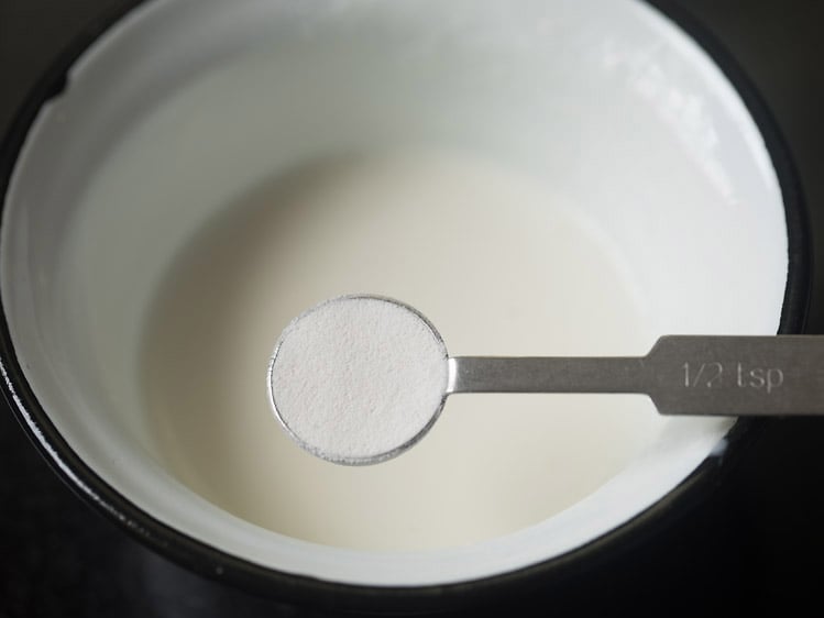 baking soda added to whisked curd