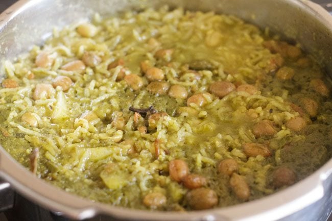 cooked palak khichdi