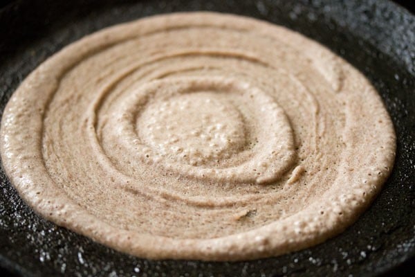 batter spread to a round shape