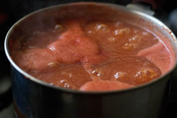 thickened tomato sauce after 20 minutes