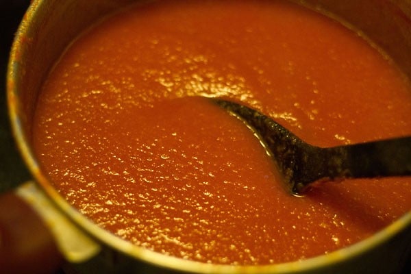 stir tomato sauce