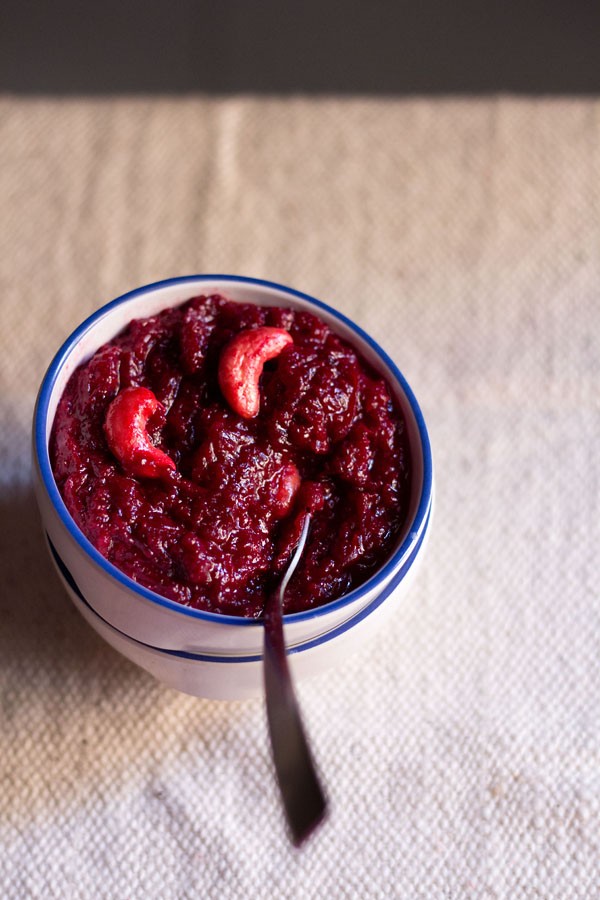 beetroot halwa served in a bowl