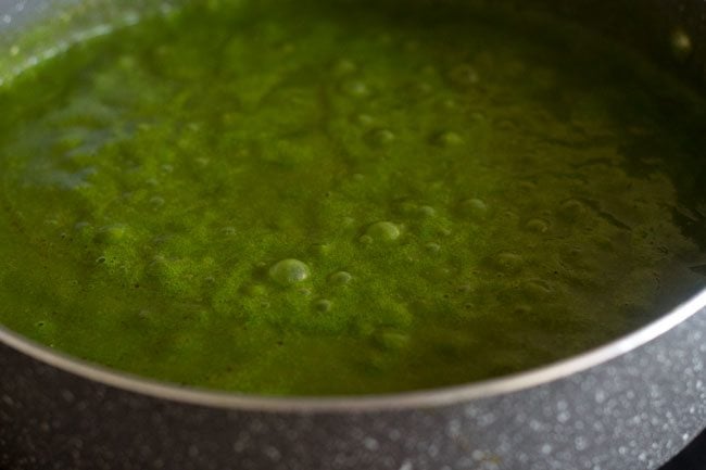 simmer the curry for 6 to 7 minutes on low heat