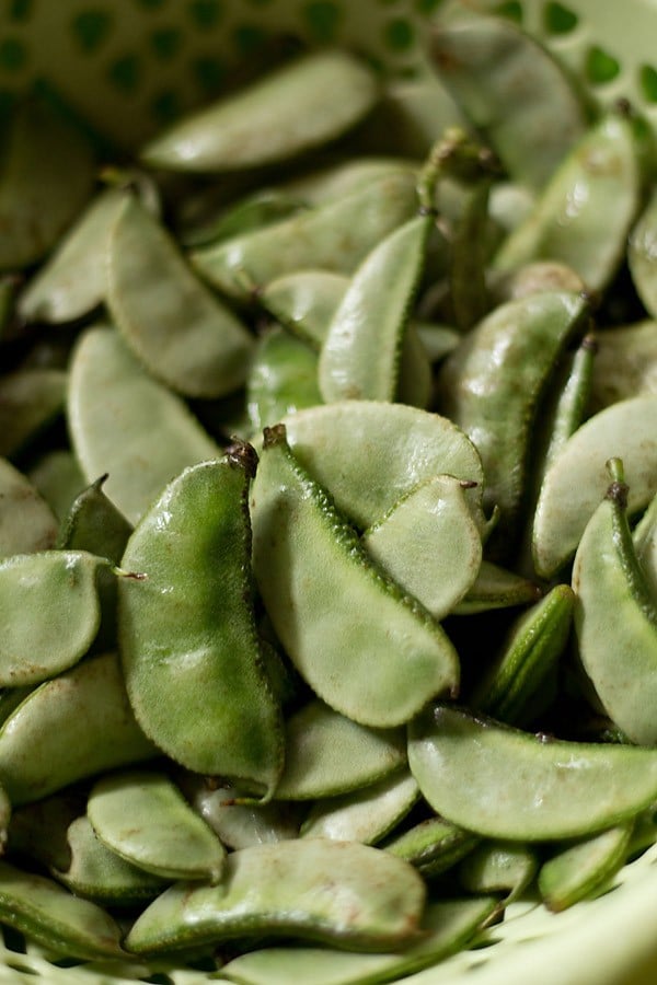 fresh flat green beans or papdi or sem ki phalli.