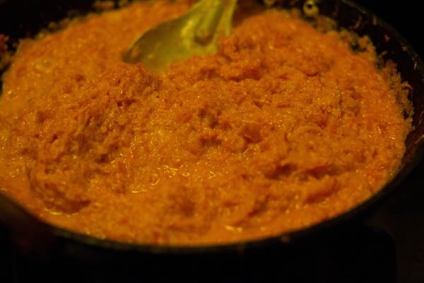 carrot halwa with milkmaid | gajar halwa with milkmaid or condensed milk