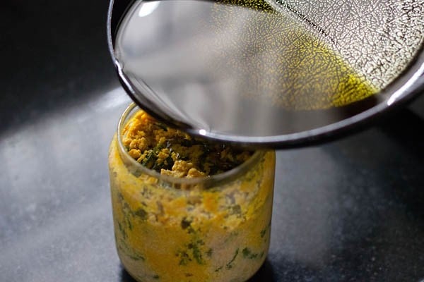 add mustard oil to green chilli pickle