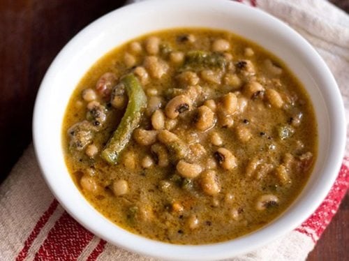 malabar spinach curry recipe, how to make malabar spinach lobia curry