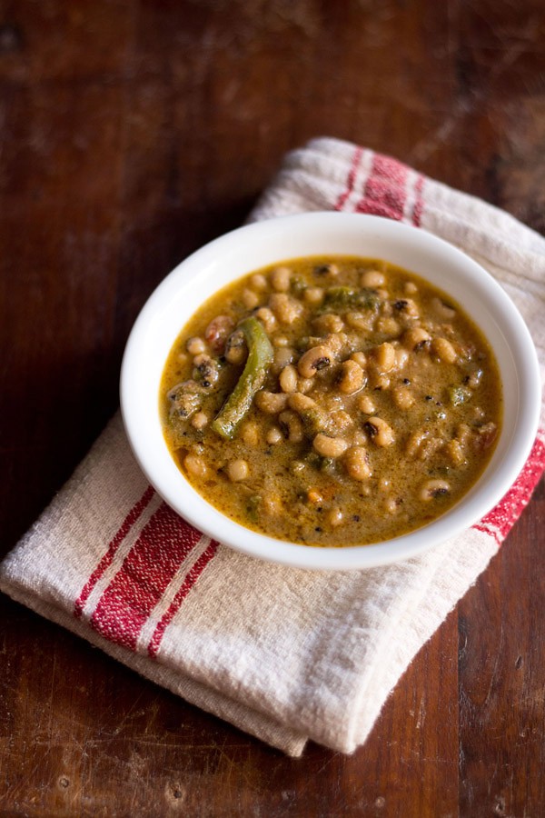 malabar spinach curry recipe, mangalorean style malabar spinach curry