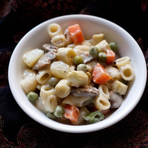 veg pasta recipe in white sauce, how to make vegetable pasta recipe