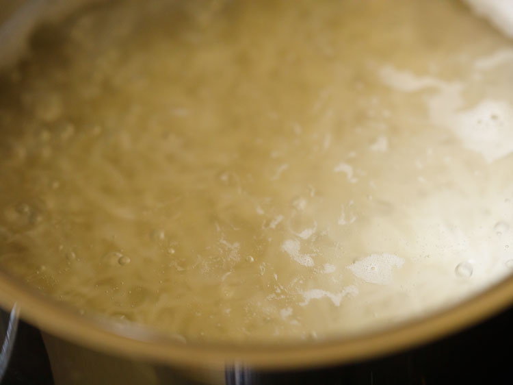 boiling falooda sev in hot water