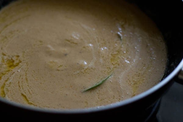 ground makhani paste or puree added